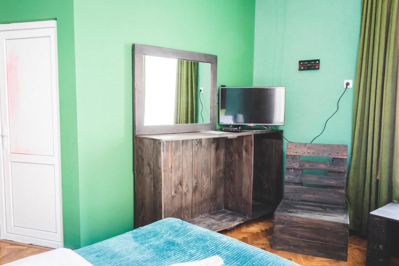 Guest House Big Family Tbilisi Exterior foto