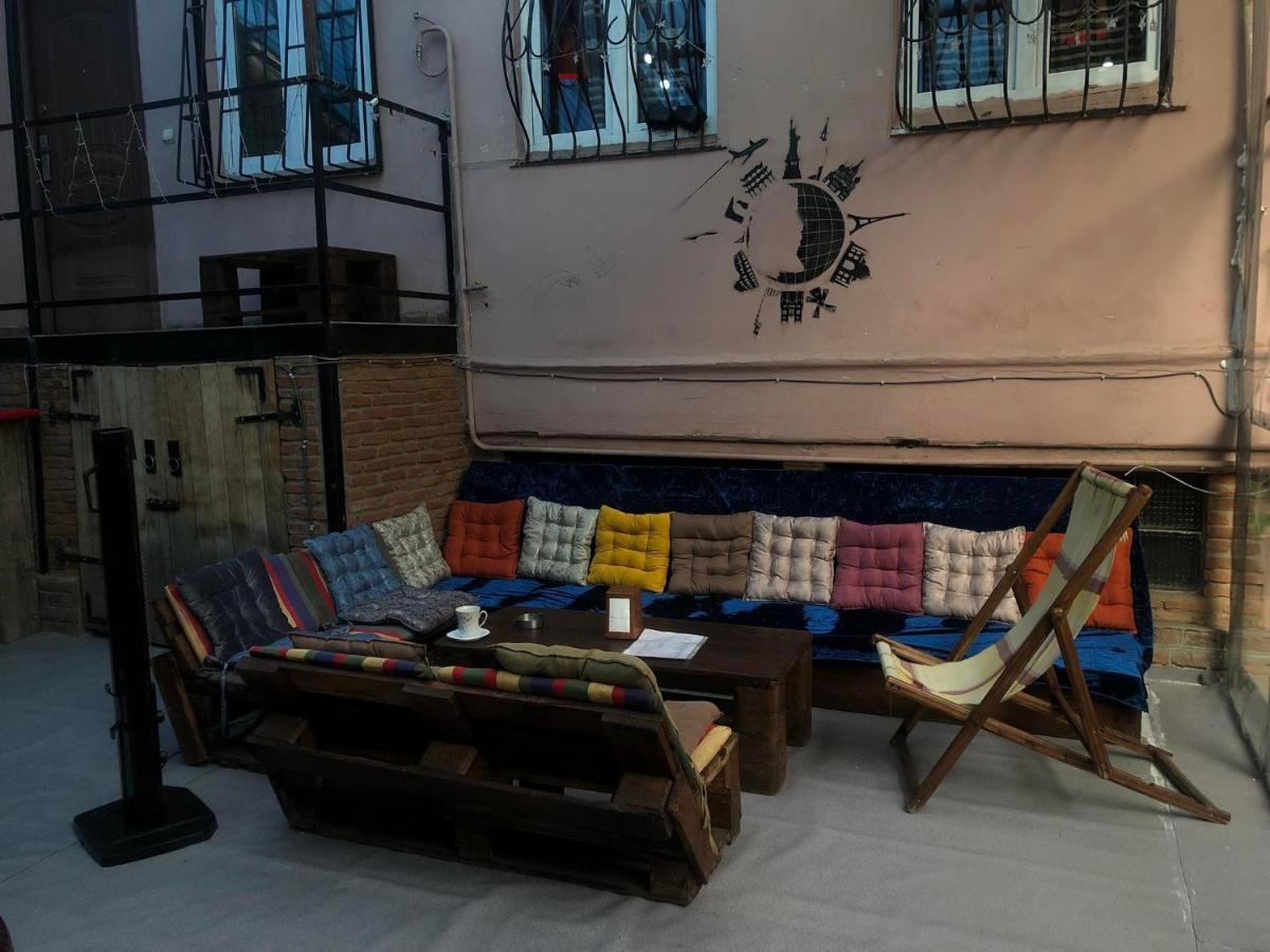 Guest House Big Family Tbilisi Exterior foto